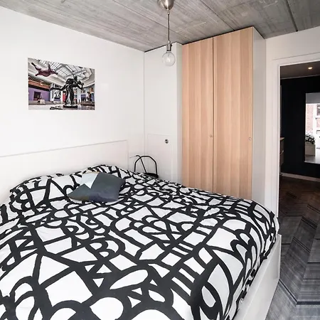 De - Les Beaux-arts Apartment