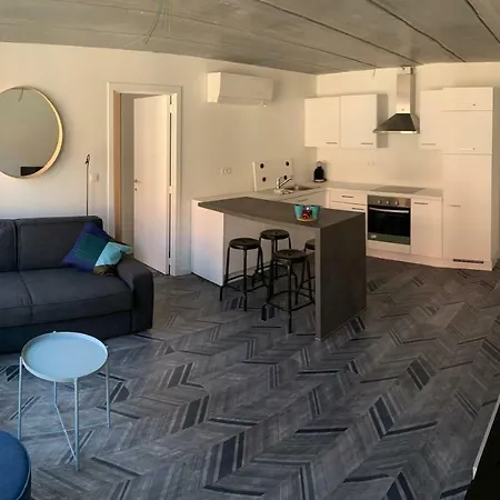 De - Les Beaux-arts * Tournai